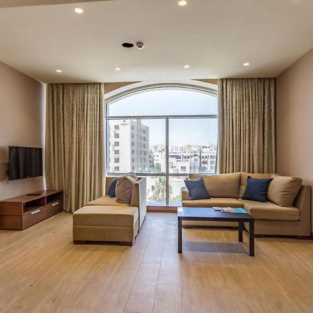 Seventh-Star Hotel Amman Buitenkant foto